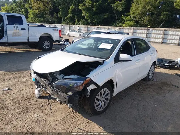 5YFBURHE3KP870836 2019 TOYOTA COROLLA - Image 2
