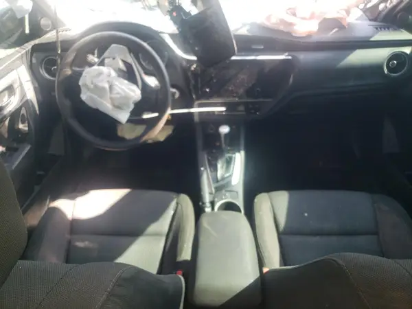 5YFBURHE3KP871047 2019 TOYOTA COROLLA - Image 8