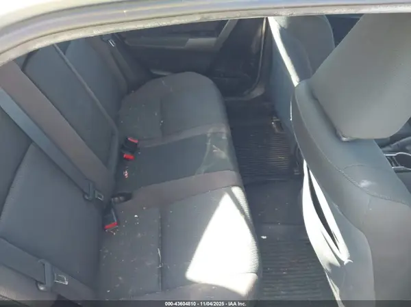 5YFBURHE3KP873221 2019 TOYOTA COROLLA - Image 8