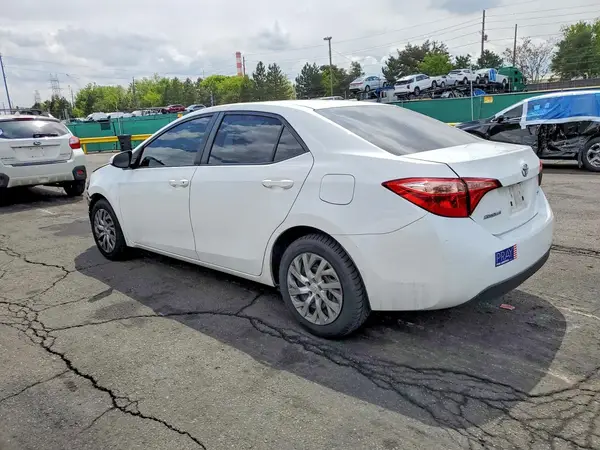 5YFBURHE3KP873669 2019 TOYOTA COROLLA - Image 2
