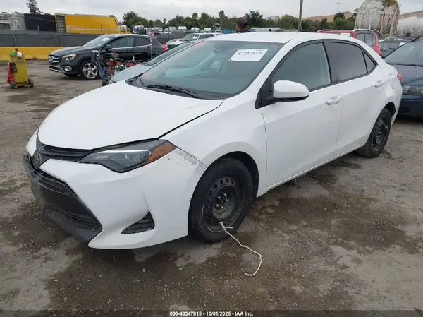 5YFBURHE3KP874224 2019 TOYOTA COROLLA - Image 2