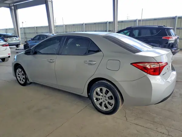 5YFBURHE3KP875101 2019 TOYOTA COROLLA - Image 2