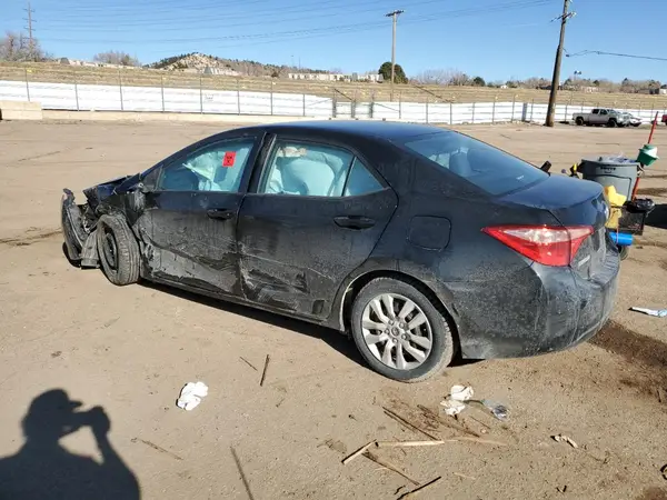 5YFBURHE3KP875552 2019 TOYOTA COROLLA - Image 2