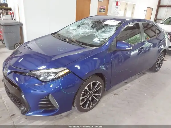 5YFBURHE3KP884137 2019 TOYOTA COROLLA - Image 2