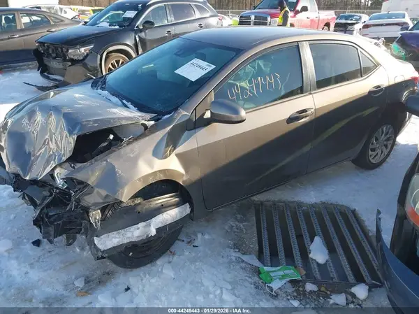 5YFBURHE3KP885532 2019 TOYOTA COROLLA - Image 2