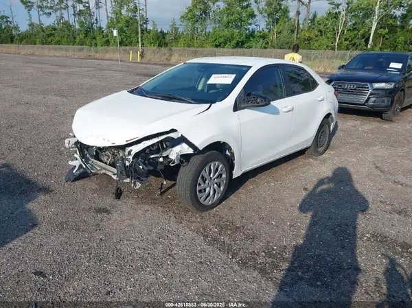 5YFBURHE3KP889001 2019 TOYOTA COROLLA - Image 2