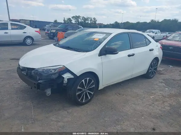 5YFBURHE3KP889421 2019 TOYOTA COROLLA - Image 2