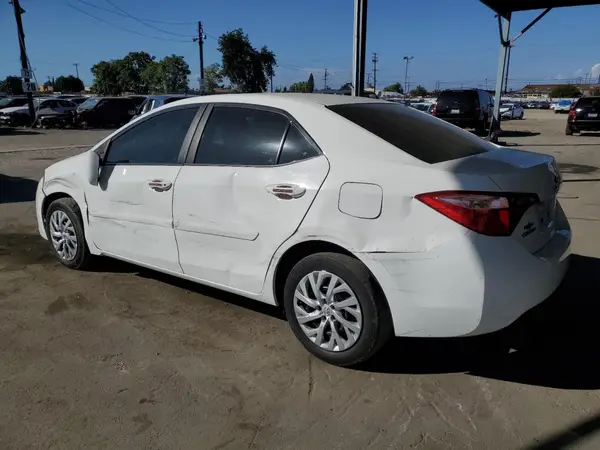 5YFBURHE3KP889726 2019 TOYOTA COROLLA - Image 2