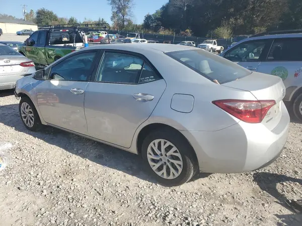 5YFBURHE3KP891976 2019 TOYOTA COROLLA - Image 2