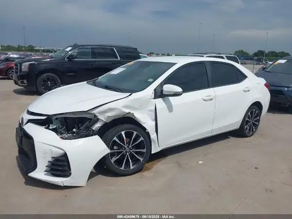 5YFBURHE3KP892710 2019 TOYOTA COROLLA - Image 2