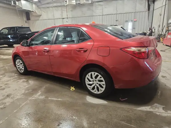 5YFBURHE3KP893985 2019 TOYOTA COROLLA - Image 2