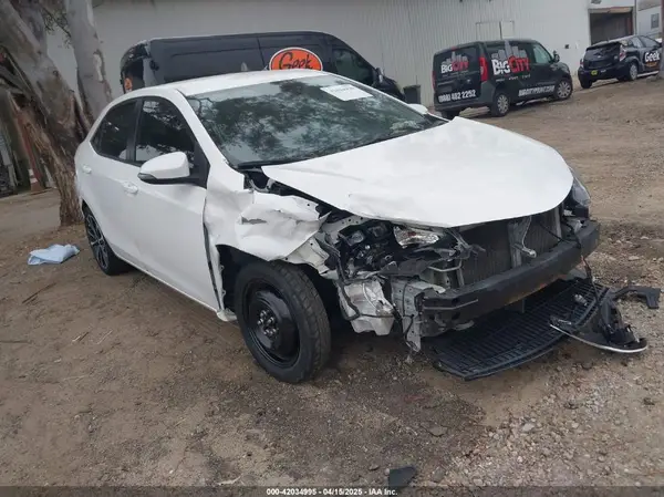 5YFBURHE3KP895705 2019 TOYOTA COROLLA - Image 1