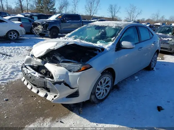 5YFBURHE3KP899771 2019 TOYOTA COROLLA - Image 2