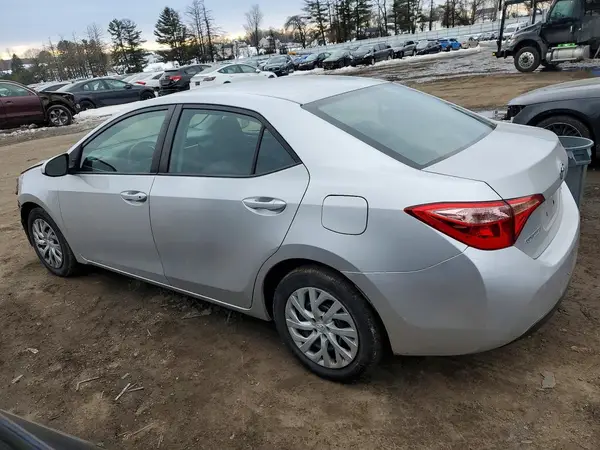 5YFBURHE3KP899804 2019 TOYOTA COROLLA - Image 2