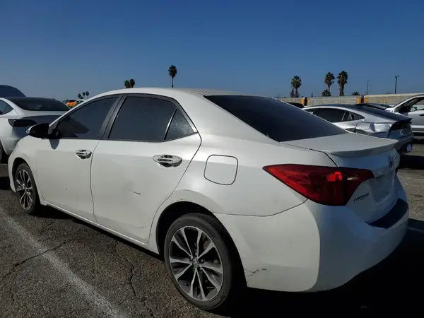 5YFBURHE3KP900076 2019 TOYOTA COROLLA - Image 2