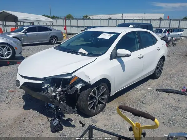 5YFBURHE3KP904323 2019 TOYOTA COROLLA - Image 2