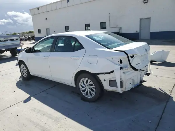 5YFBURHE3KP905360 2019 TOYOTA COROLLA - Image 2