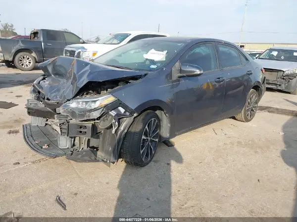 5YFBURHE3KP919243 2019 TOYOTA COROLLA - Image 2