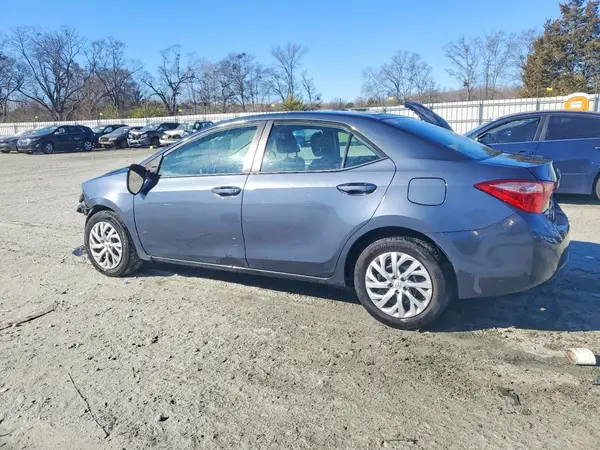 5YFBURHE3KP922336 2019 TOYOTA COROLLA - Image 2