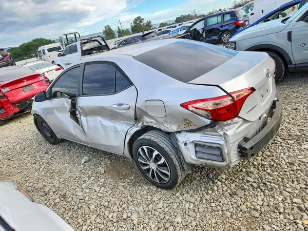5YFBURHE3KP927195 2019 TOYOTA COROLLA - Image 2