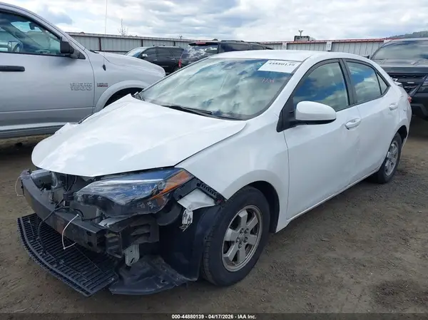 5YFBURHE3KP927777 2019 TOYOTA COROLLA - Image 2