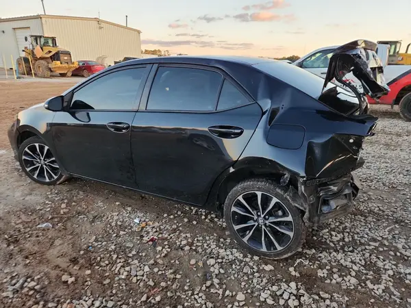 5YFBURHE3KP929335 2019 TOYOTA COROLLA - Image 2