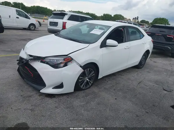 5YFBURHE3KP930937 2019 TOYOTA COROLLA - Image 2