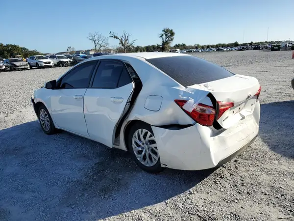 5YFBURHE3KP934065 2019 TOYOTA COROLLA - Image 2
