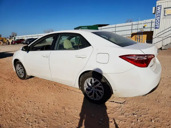 5YFBURHE3KP934423 2019 TOYOTA COROLLA - Image 2