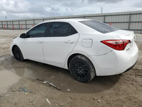 5YFBURHE3KP938682 2019 TOYOTA COROLLA - Image 2