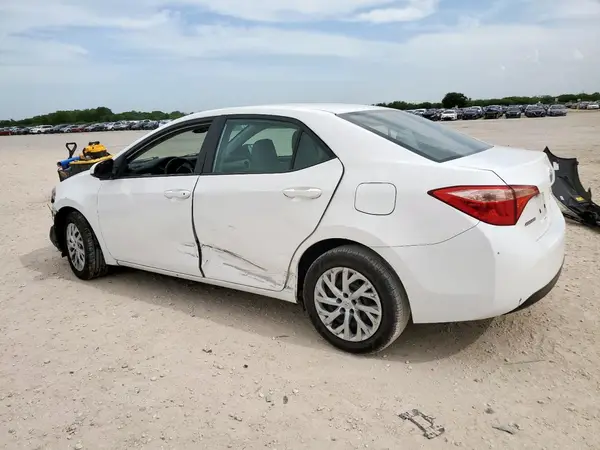 5YFBURHE3KP939640 2019 TOYOTA COROLLA - Image 2