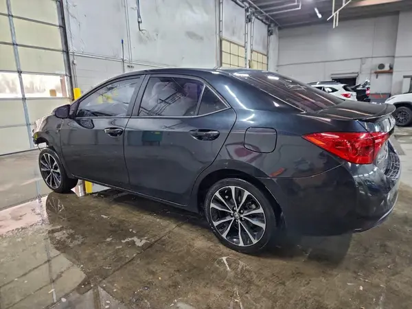 5YFBURHE3KP941808 2019 TOYOTA COROLLA - Image 2