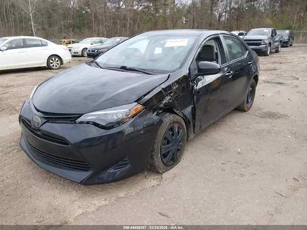 5YFBURHE3KP942098 2019 TOYOTA COROLLA - Image 2