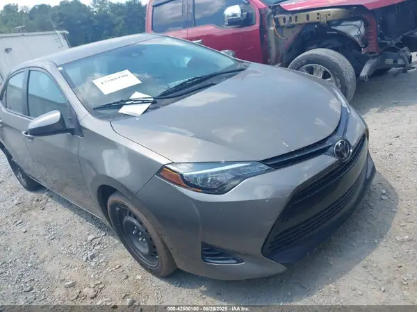 5YFBURHE3KP943736 2019 TOYOTA COROLLA - Image 1