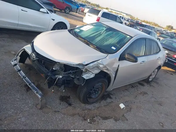 5YFBURHE3KP946037 2019 TOYOTA COROLLA - Image 2