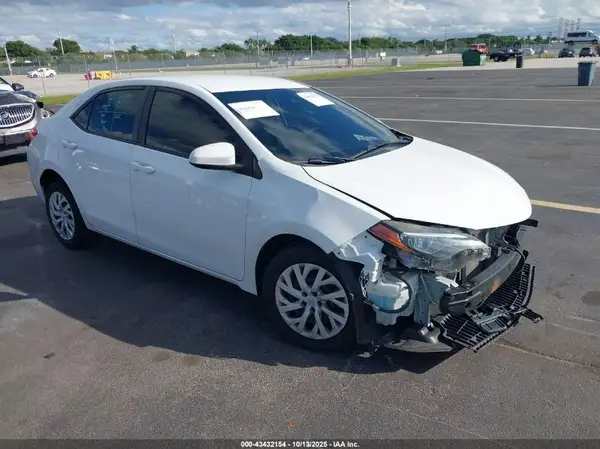 5YFBURHE3KP946216 2019 TOYOTA COROLLA - Image 1