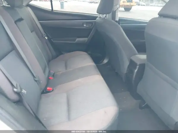 5YFBURHE3KP946216 2019 TOYOTA COROLLA - Image 8