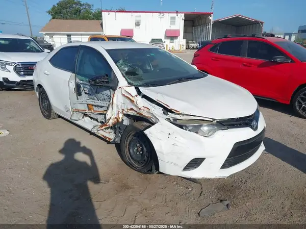 5YFBURHE4GP370501 2016 TOYOTA COROLLA - Image 1