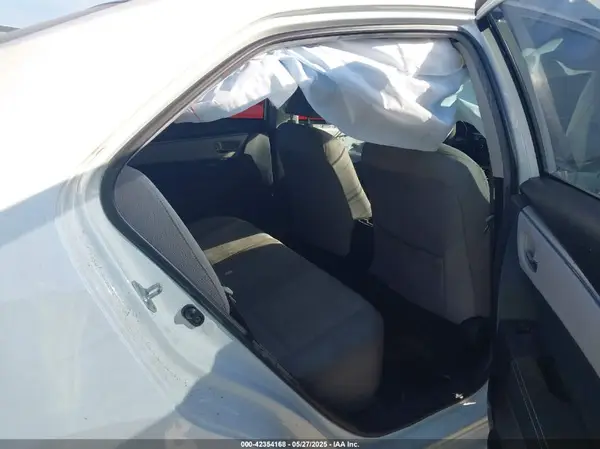 5YFBURHE4GP370501 2016 TOYOTA COROLLA - Image 8