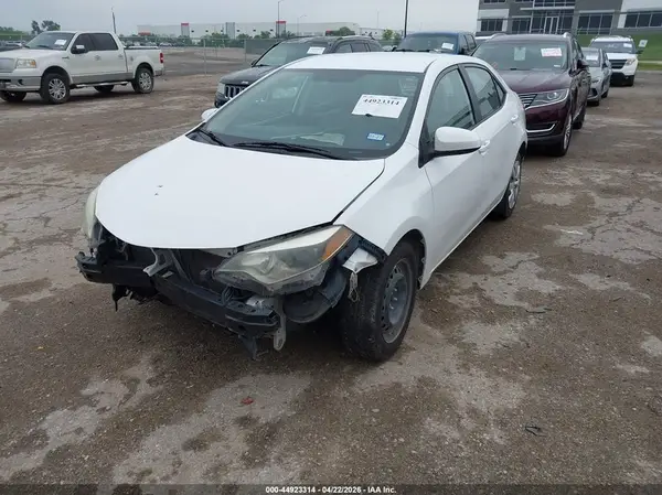 5YFBURHE4GP377738 2016 TOYOTA COROLLA - Image 2