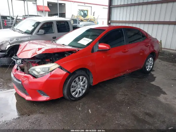 5YFBURHE4GP378243 2016 TOYOTA COROLLA - Image 2