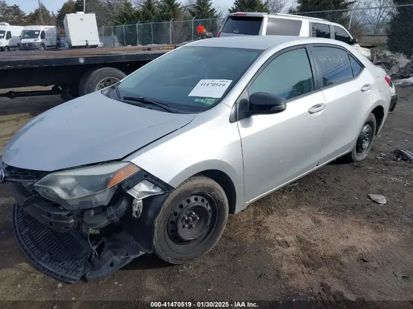 5YFBURHE4GP379800 2016 TOYOTA COROLLA - Image 2