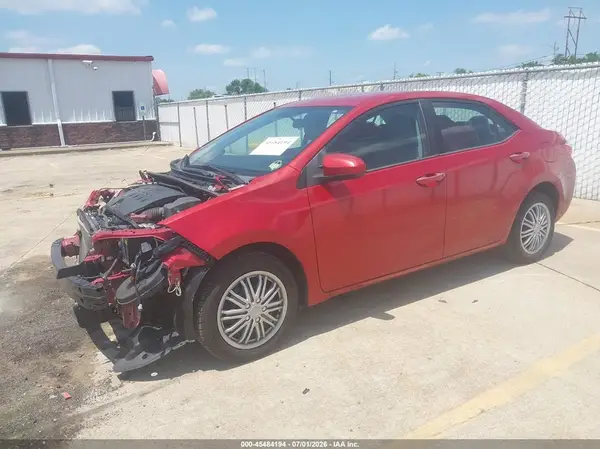 5YFBURHE4GP380994 2016 TOYOTA COROLLA - Image 2