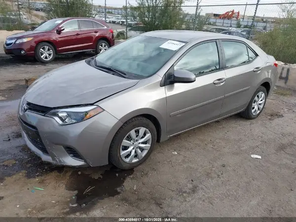 5YFBURHE4GP390988 2016 TOYOTA COROLLA - Image 2