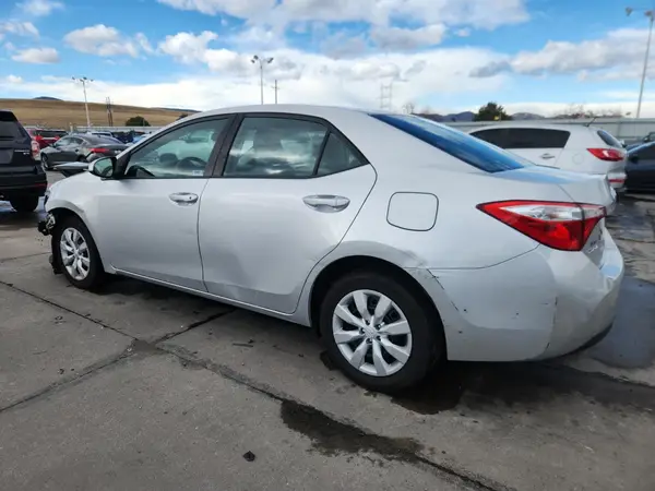 5YFBURHE4GP391025 2016 TOYOTA COROLLA - Image 2