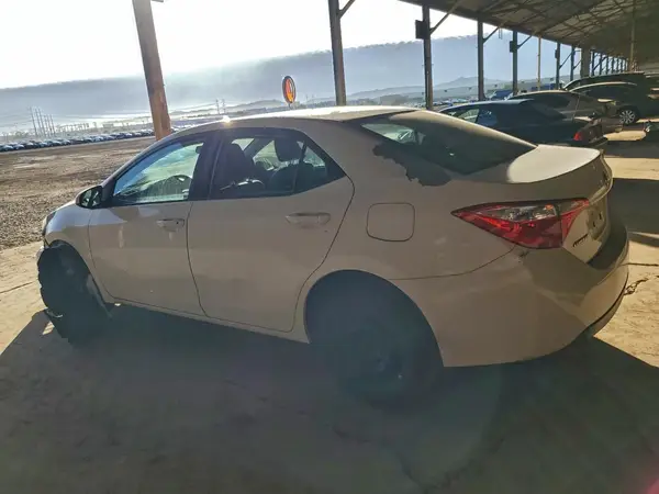 5YFBURHE4GP392496 2016 TOYOTA COROLLA - Image 2