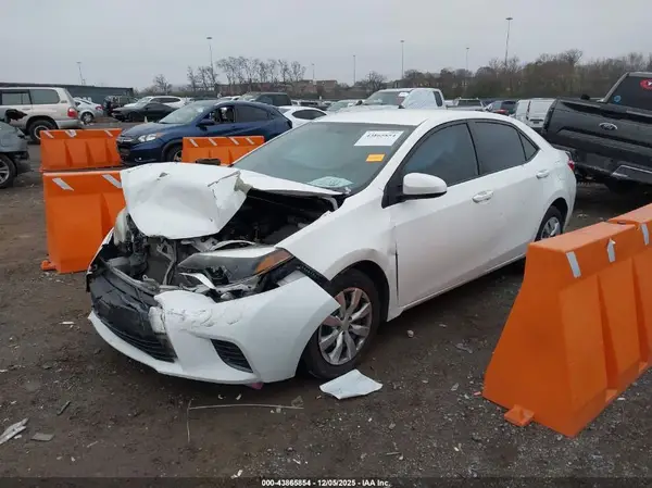 5YFBURHE4GP406526 2016 TOYOTA COROLLA - Image 2