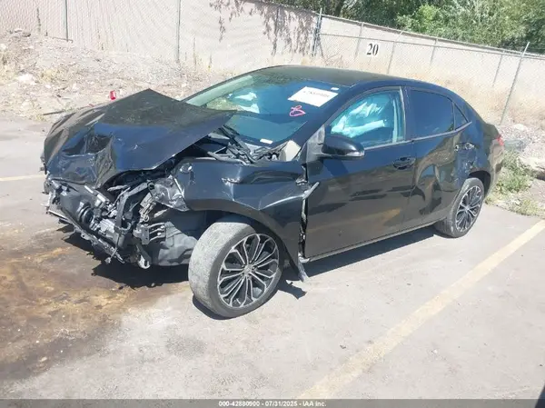 5YFBURHE4GP425271 2016 TOYOTA COROLLA - Image 2