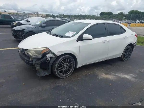 5YFBURHE4GP435363 2016 TOYOTA COROLLA - Image 2