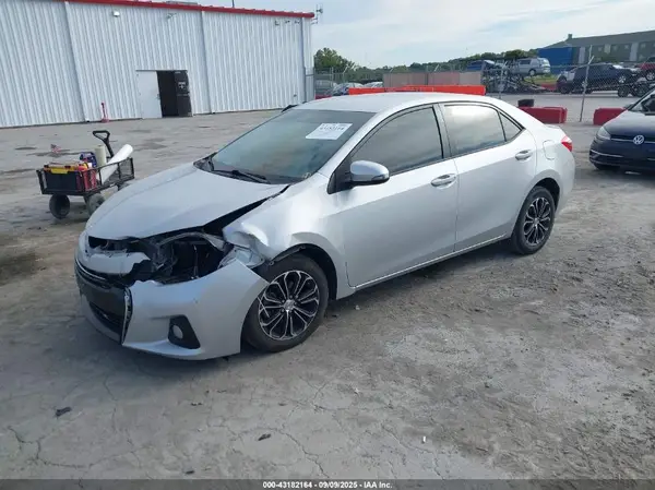5YFBURHE4GP436884 2016 TOYOTA COROLLA - Image 2
